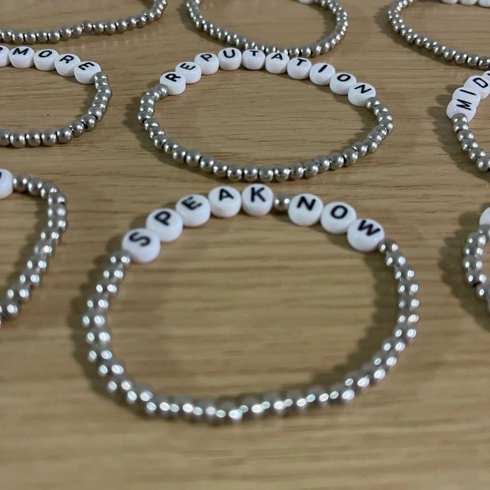 Taylor Swift Friendship Bracelet Pack - Picture 7 of 8